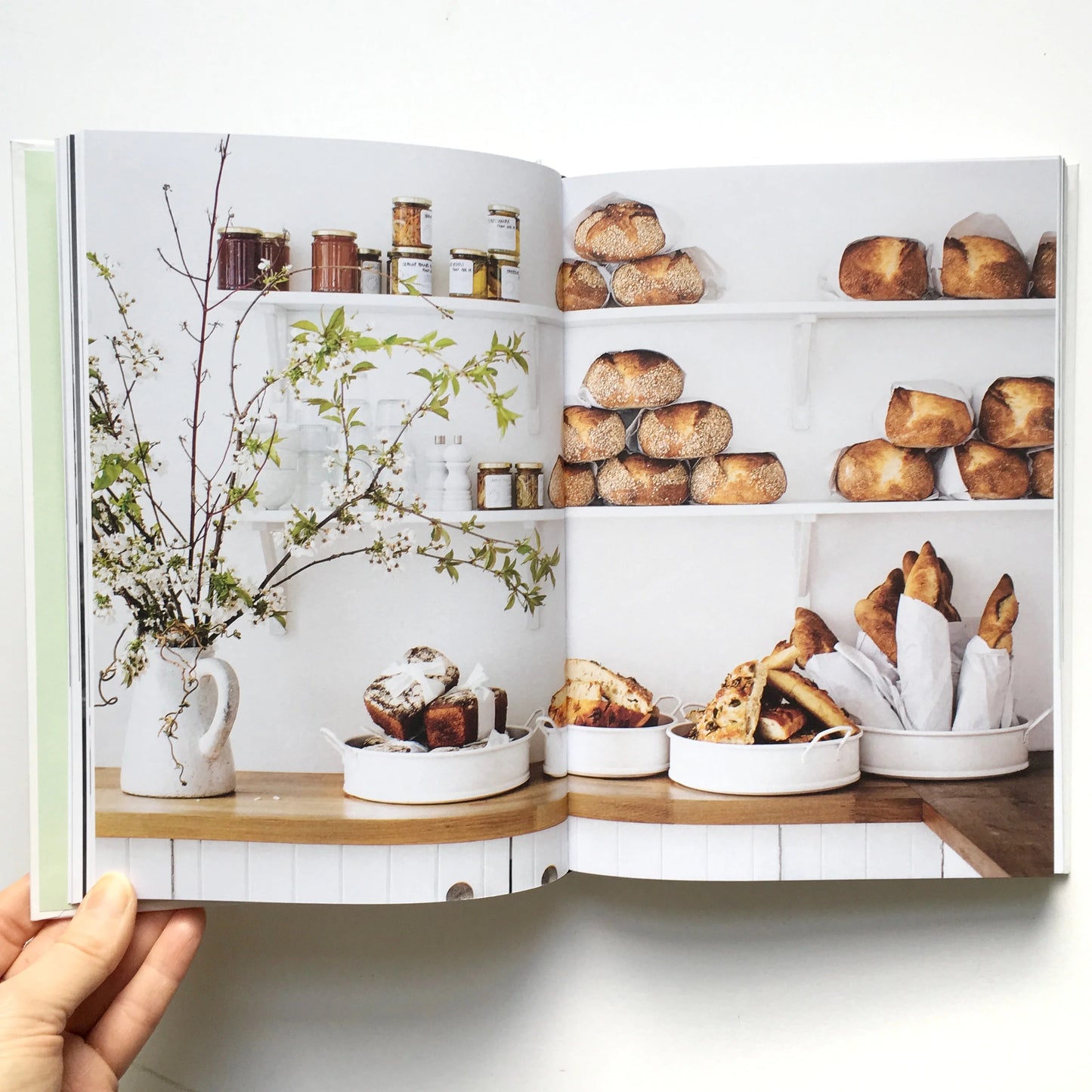 Aran - Baking Cookbook by Flora Shedden