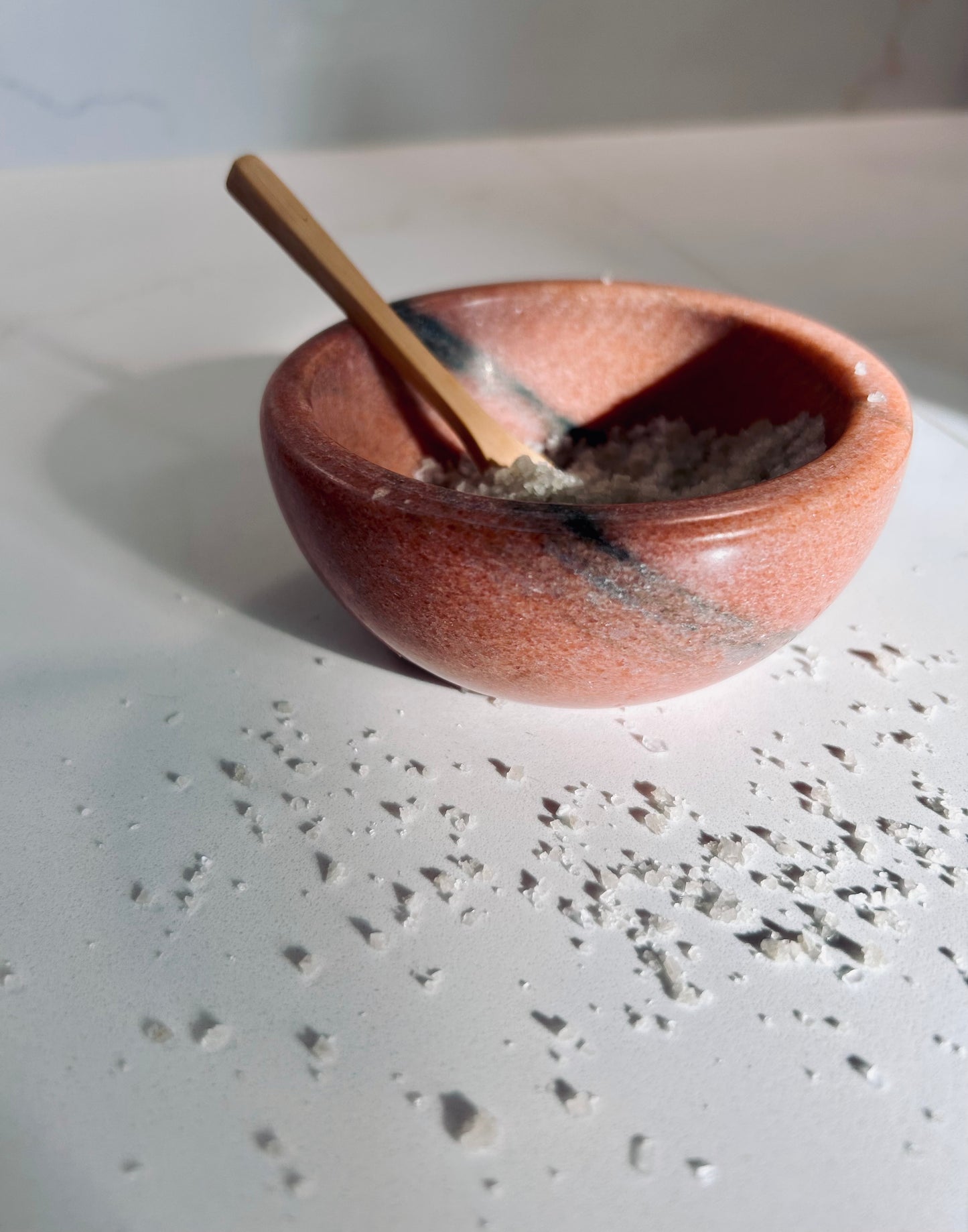 Marble salt, sugar & spice pinch bowl + wooden spoon - pink coral