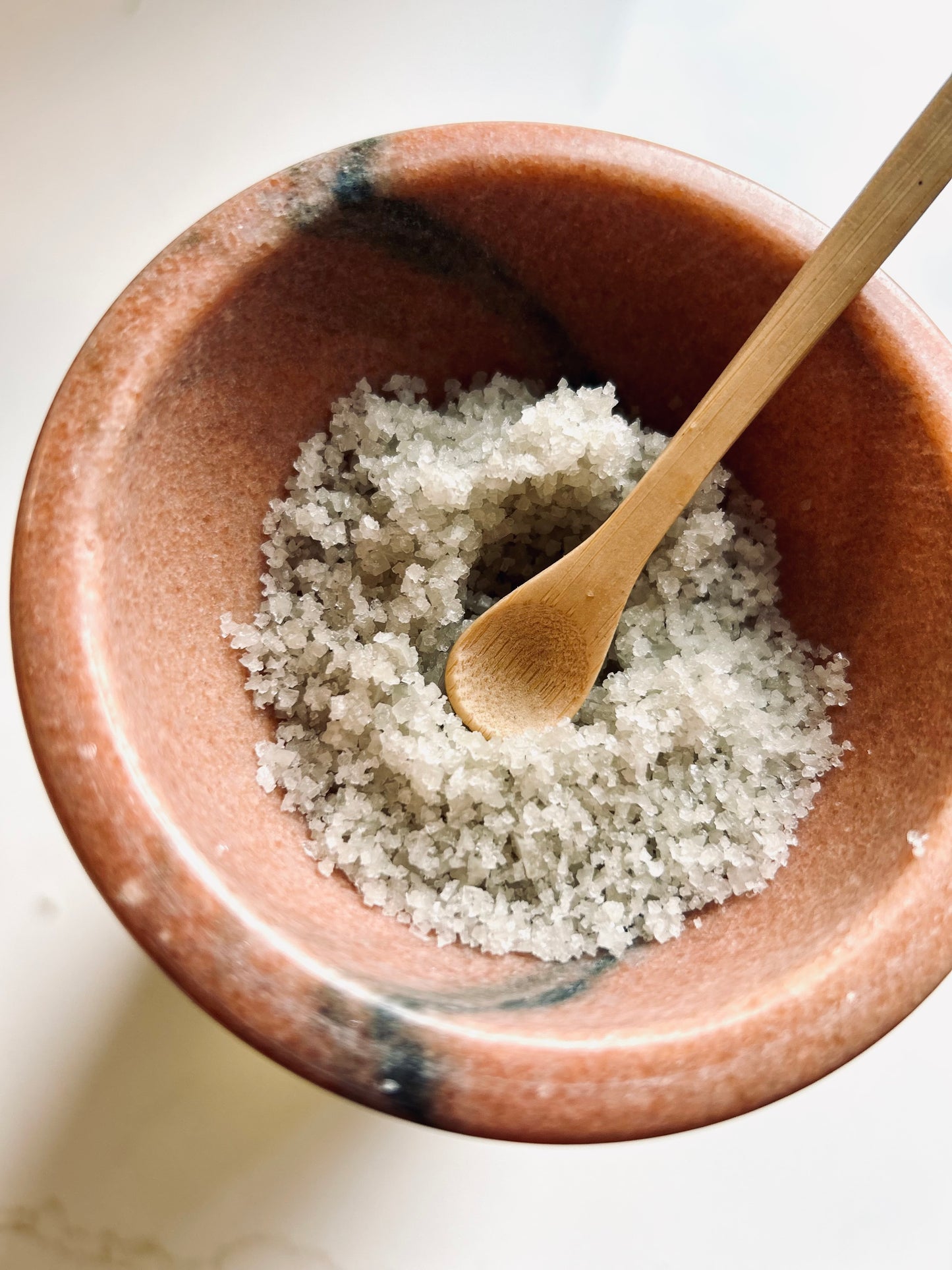 Marble salt, sugar & spice pinch bowl + wooden spoon - pink coral