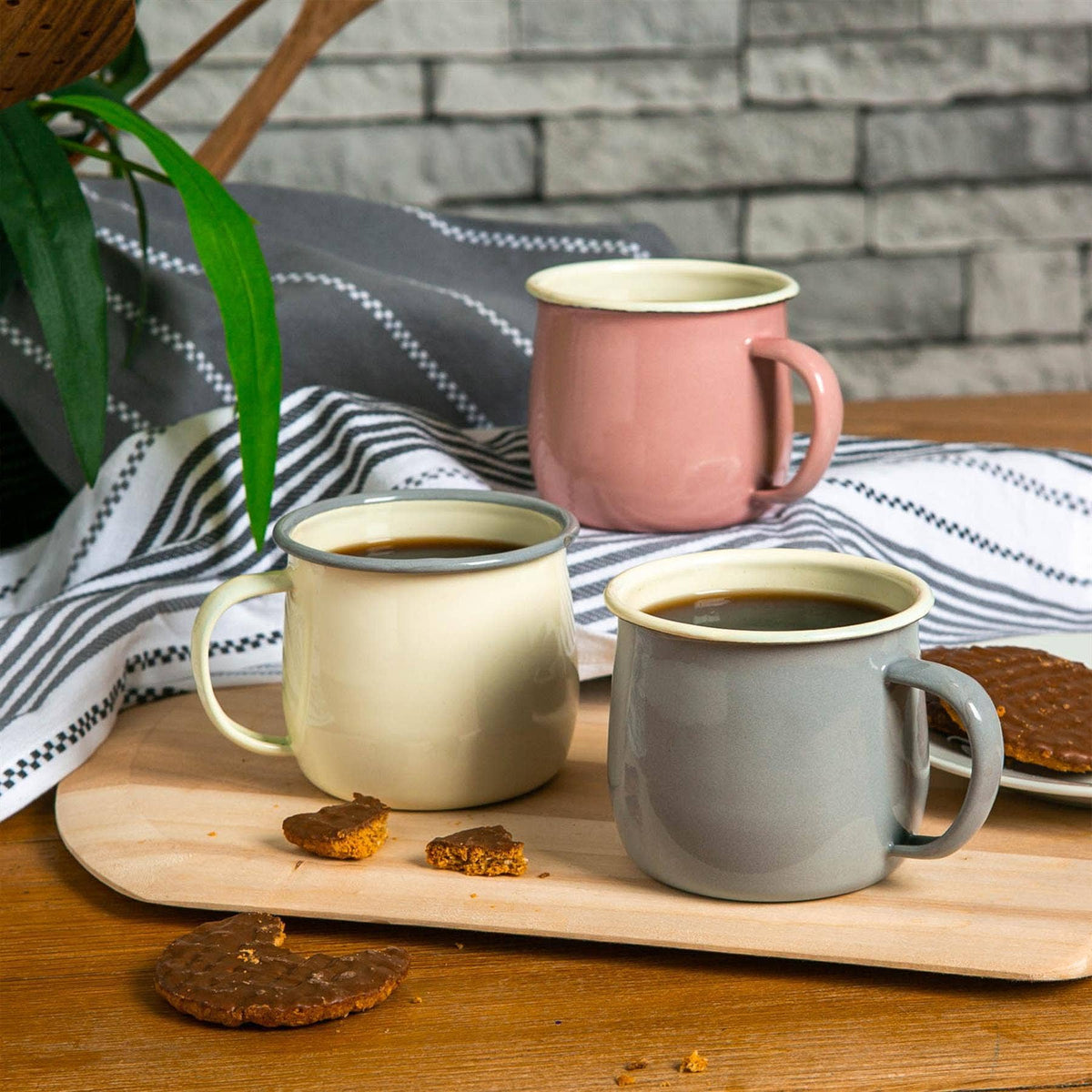 Enamel Belly Mug - Pink/White - 375ml