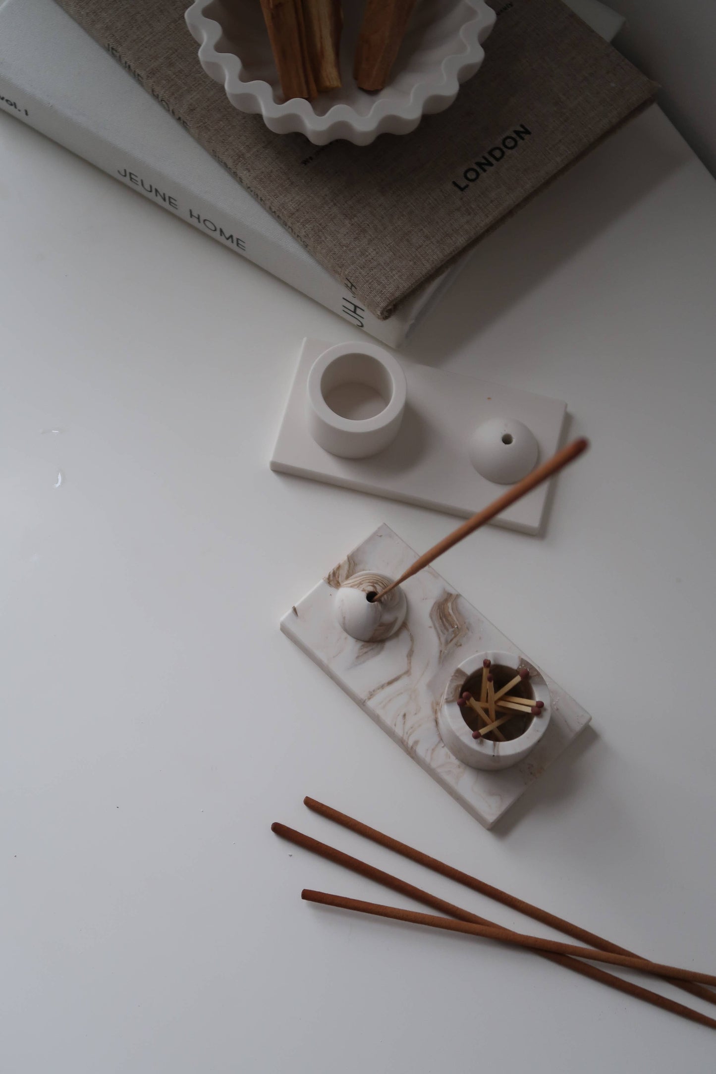 Jesmonite Incense Holder :: incense sticks & palo santo :: handmade in the UK