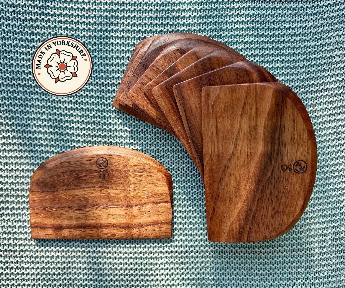 The Floaty Goat Scraper - Walnut