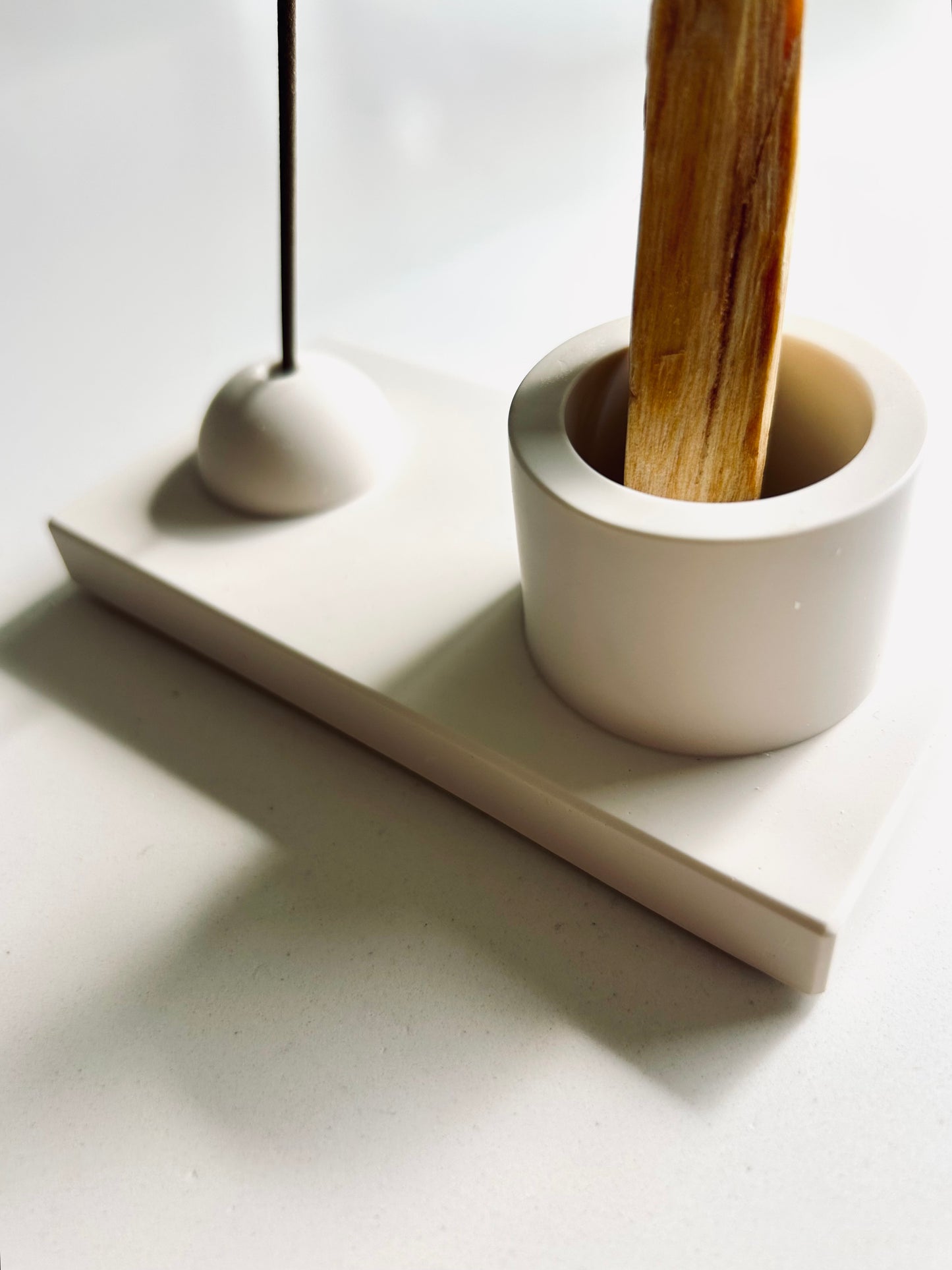 Jesmonite Incense Holder :: incense sticks & palo santo :: handmade in the UK