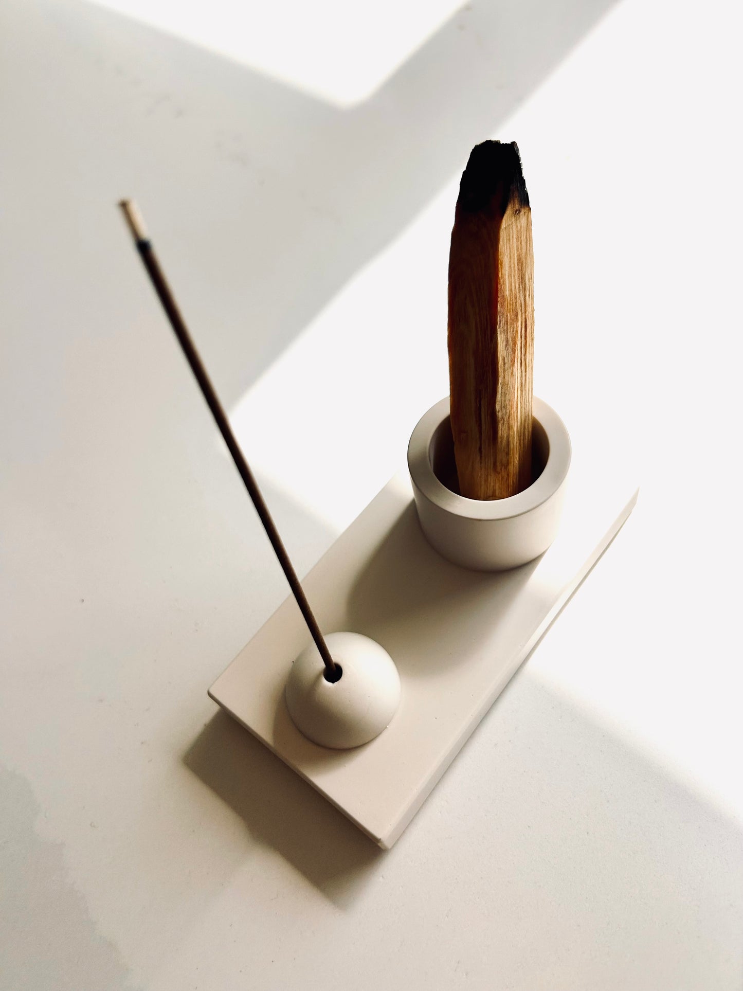 Jesmonite Incense Holder :: incense sticks & palo santo :: handmade in the UK